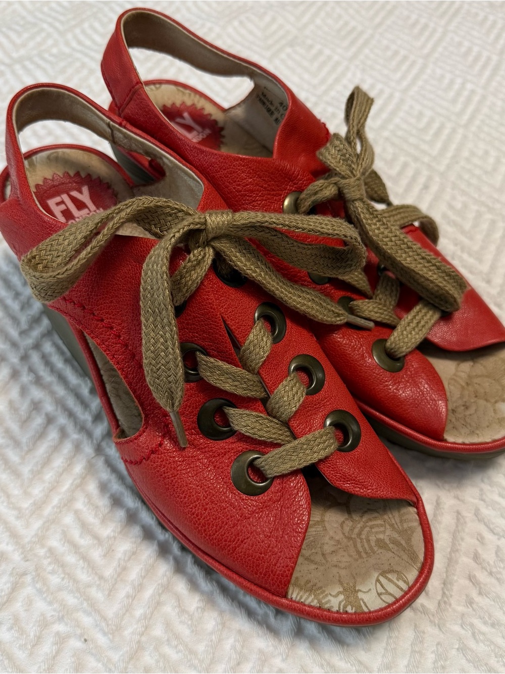 40/9.6 FLY LONDON Ylfa Leather Lace Up Wedge Sandals in Red